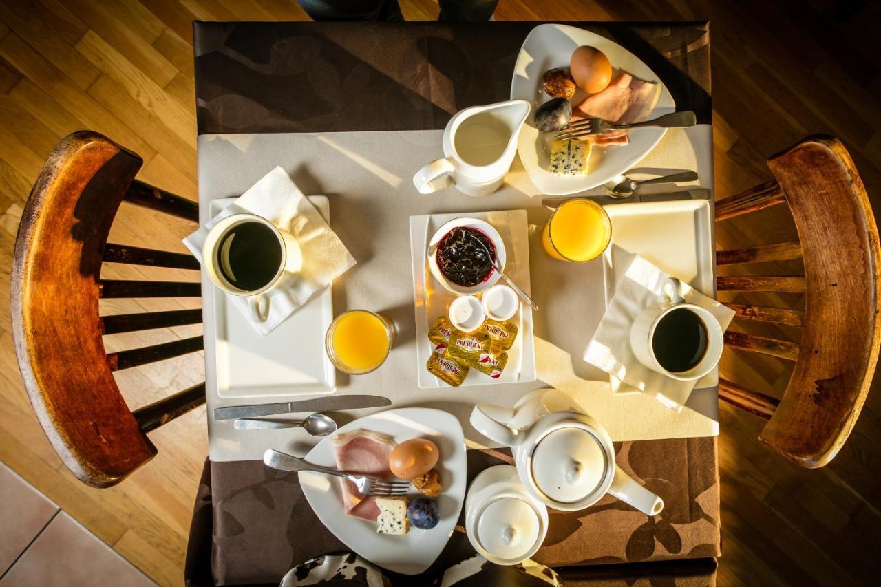 Hotel Restaurant De La Poste Et La Grange Detente, Espace Bien-Etre Châteauneuf-de-Randon المظهر الخارجي الصورة