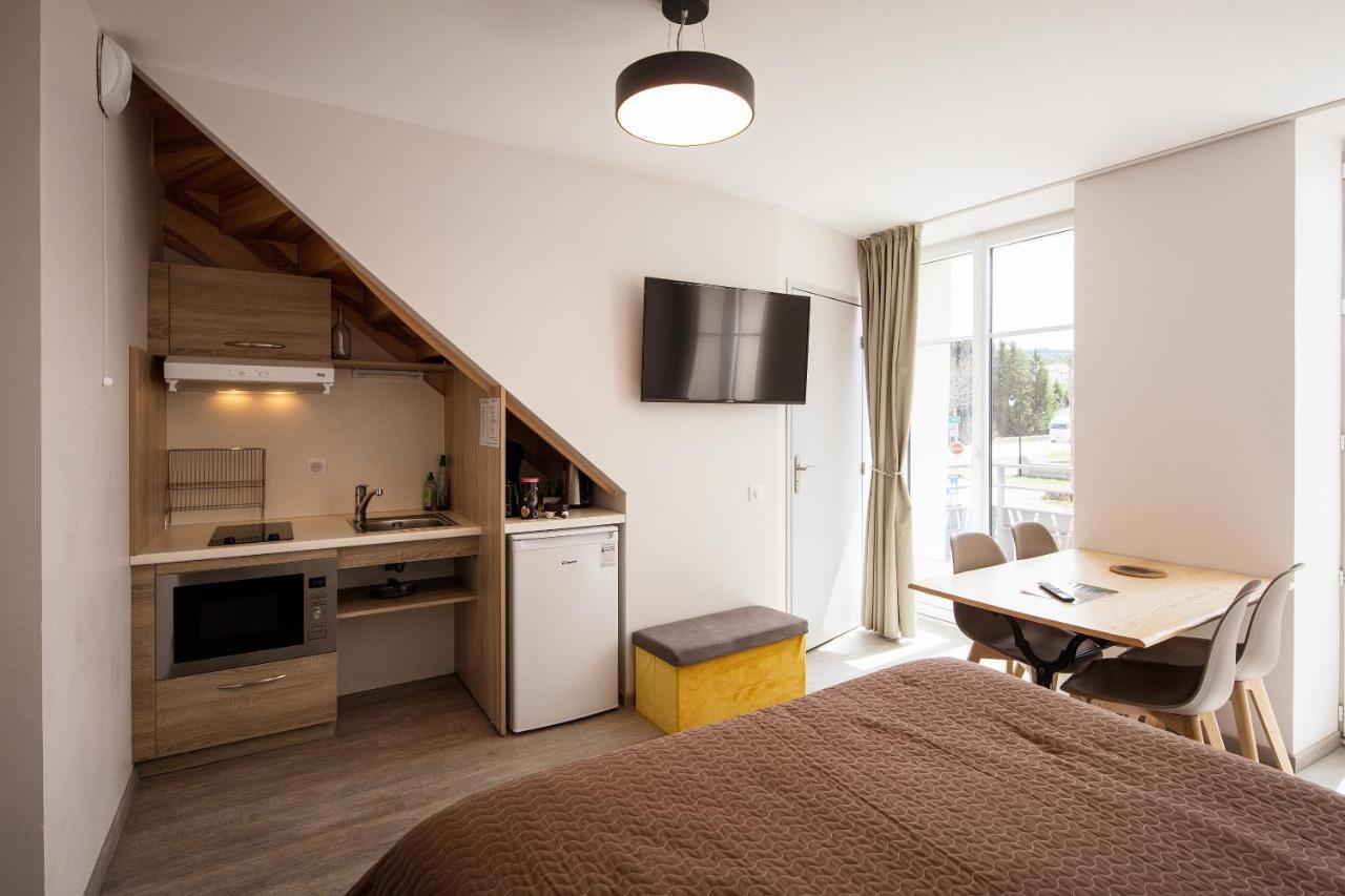 Hotel Restaurant De La Poste Et La Grange Detente, Espace Bien-Etre Châteauneuf-de-Randon الغرفة الصورة