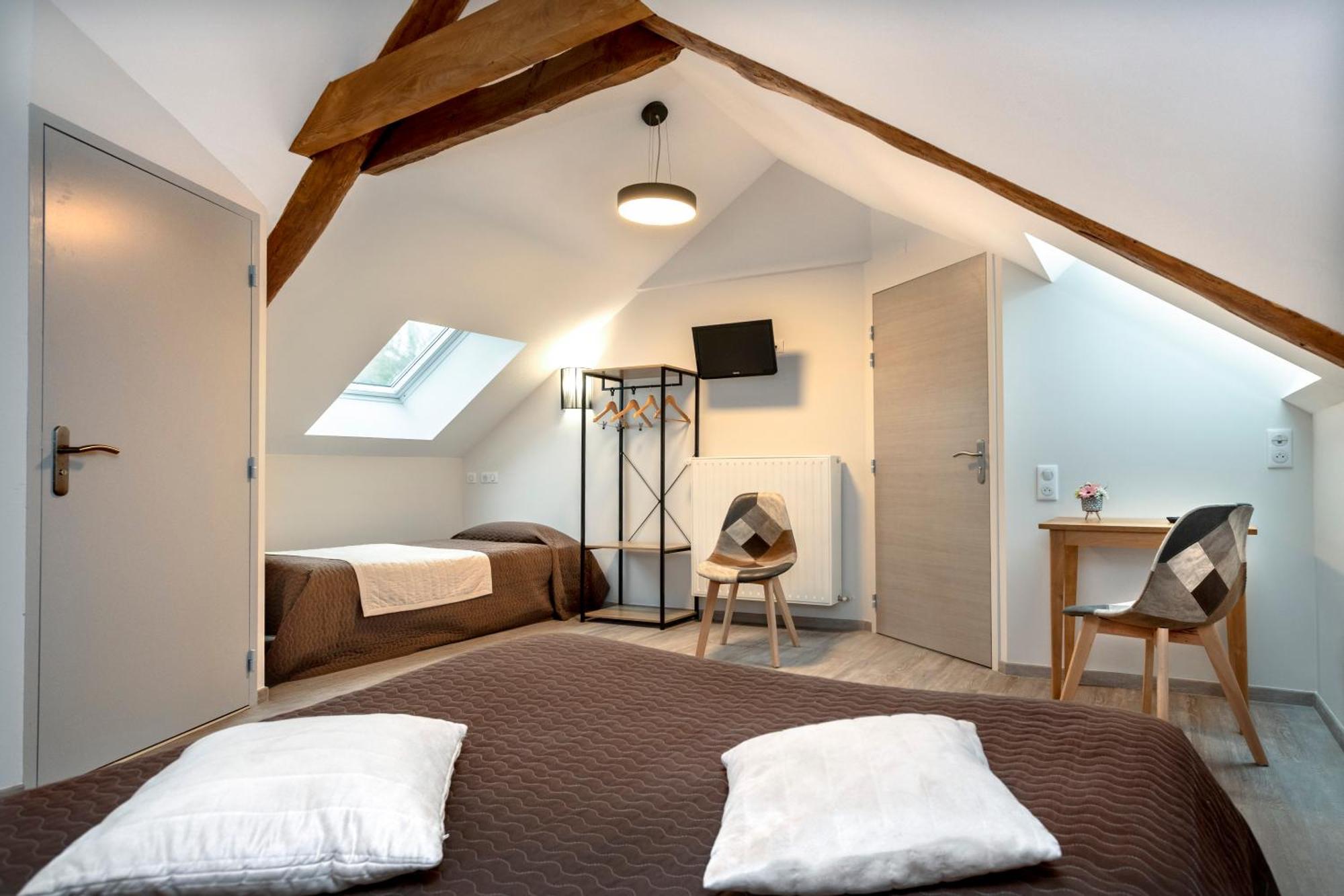 Hotel Restaurant De La Poste Et La Grange Detente, Espace Bien-Etre Châteauneuf-de-Randon الغرفة الصورة
