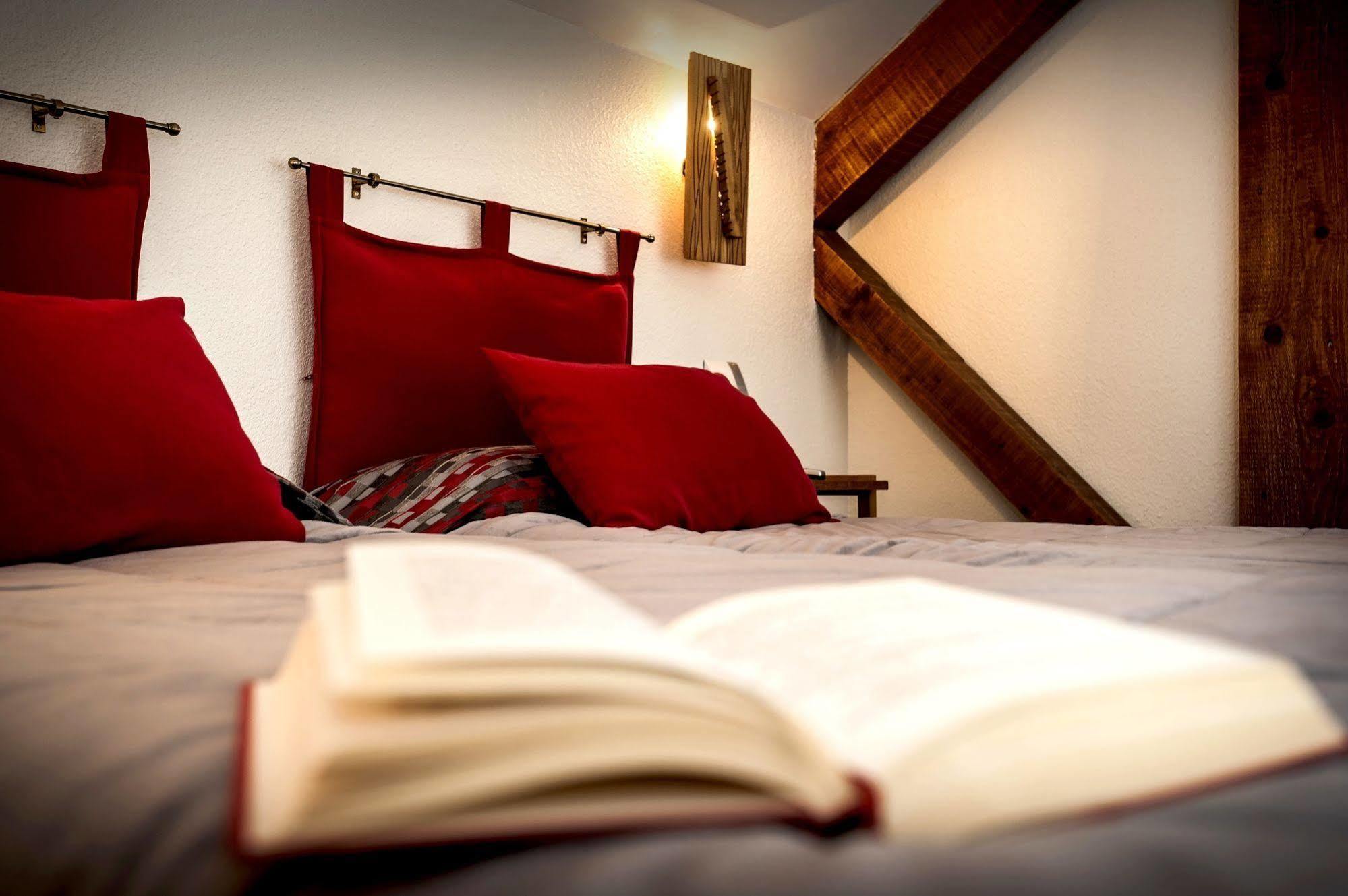 Hotel Restaurant De La Poste Et La Grange Detente, Espace Bien-Etre Châteauneuf-de-Randon المظهر الخارجي الصورة