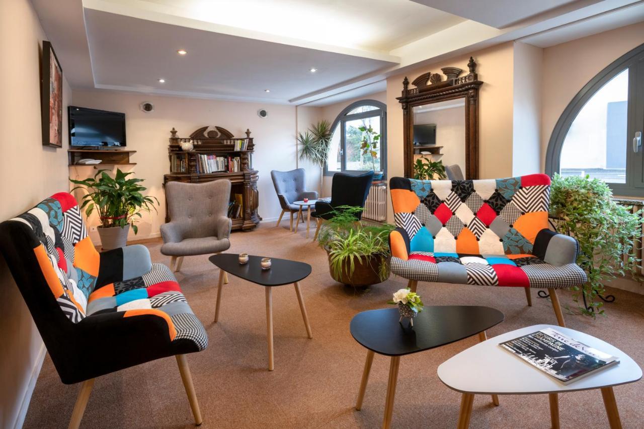 Hotel Restaurant De La Poste Et La Grange Detente, Espace Bien-Etre Châteauneuf-de-Randon المظهر الخارجي الصورة