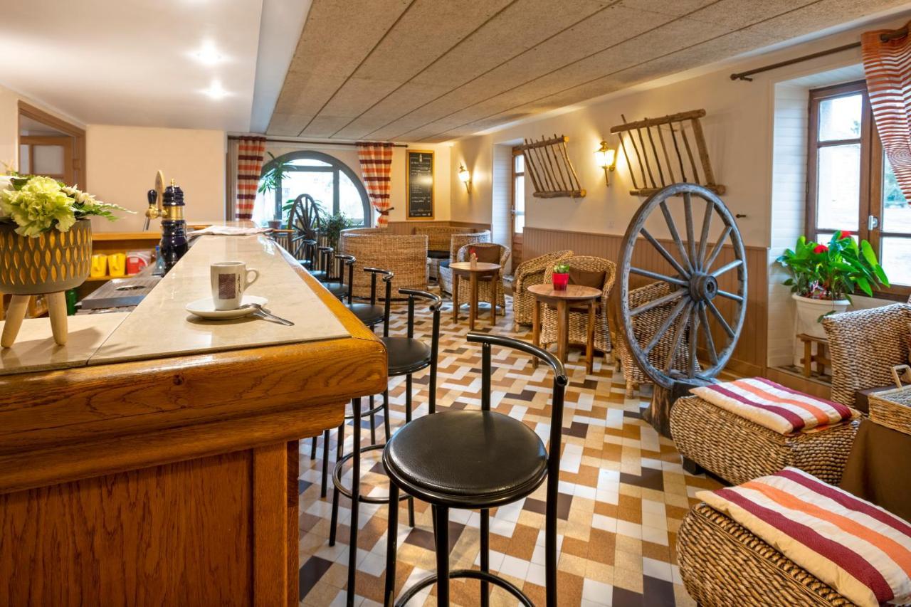 Hotel Restaurant De La Poste Et La Grange Detente, Espace Bien-Etre Châteauneuf-de-Randon المظهر الخارجي الصورة